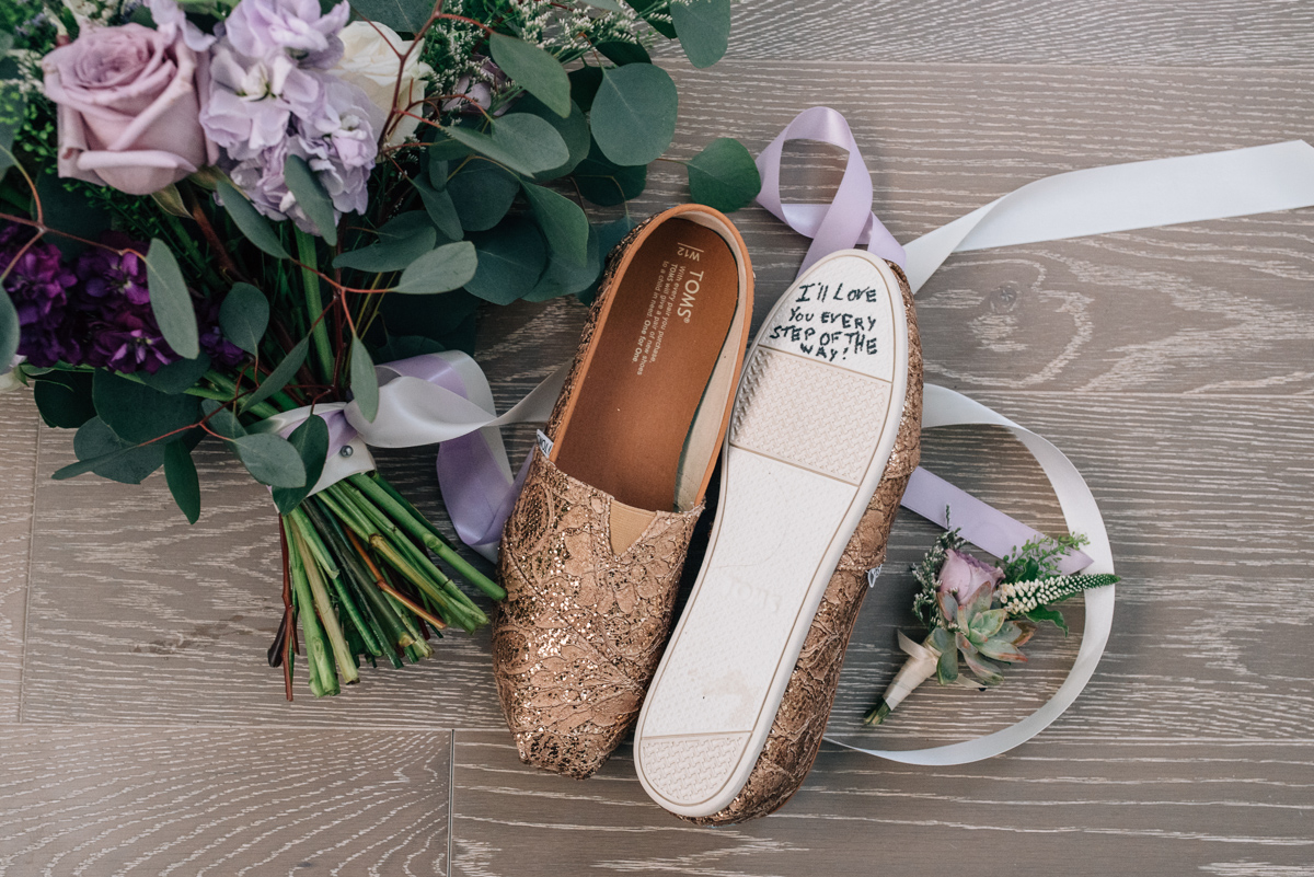 sara-wilde-photography-vineyard-bride-swish-list-beamer-falls-manor-grimsby-wedding-7.jpg