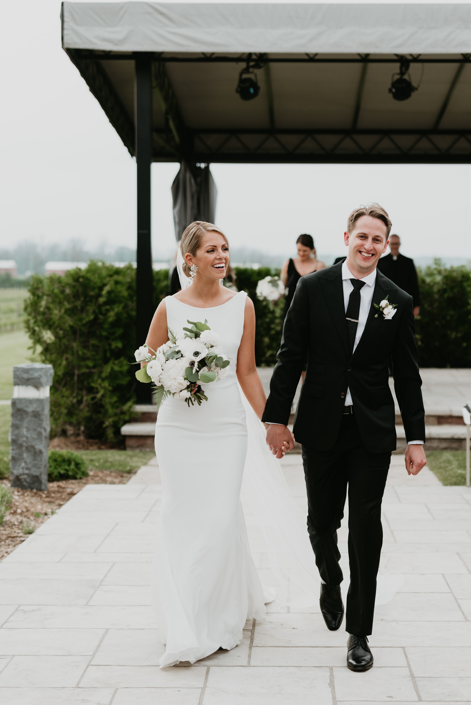 vineyard-bride-robin-sassi-outdoor-summer-wedding-redstone-winery-niagara-toronto-vendor-0050.JPG