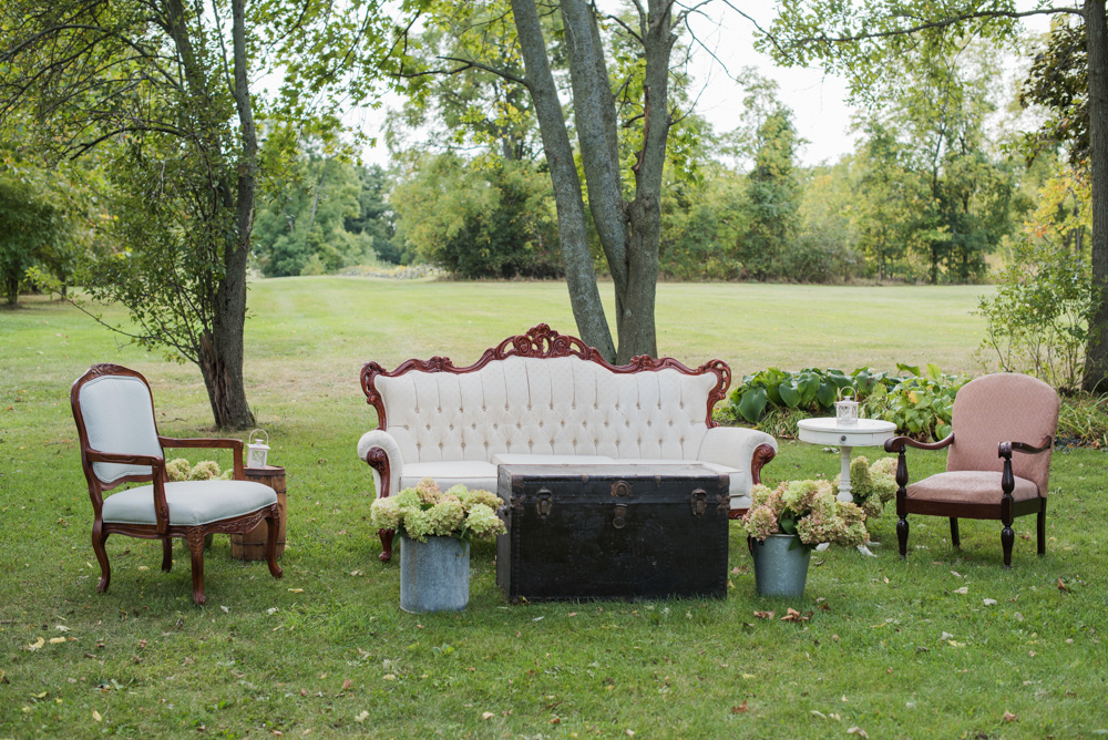 vineyard-bride-love-always-photography-ruthven-park-caygua-niagara-wedding-venue-toronto-southern-ontario014.jpg