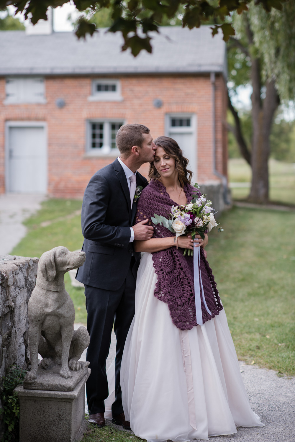 vineyard-bride-love-always-photography-ruthven-park-caygua-niagara-wedding-venue-toronto-southern-ontario051.jpg