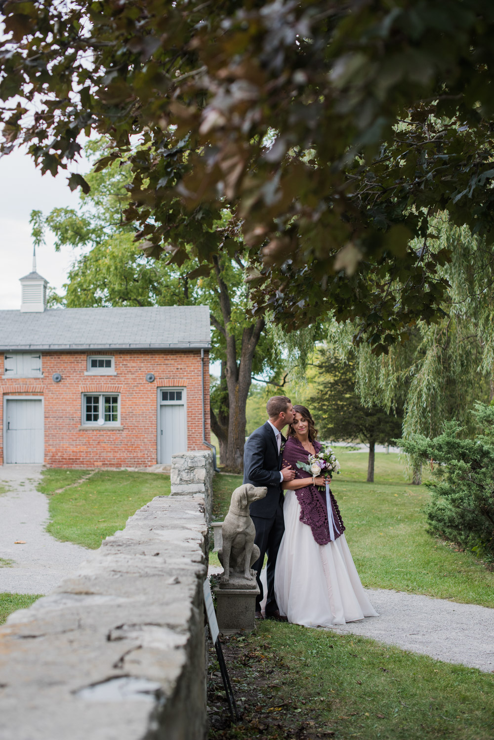 vineyard-bride-love-always-photography-ruthven-park-caygua-niagara-wedding-venue-toronto-southern-ontario052.jpg