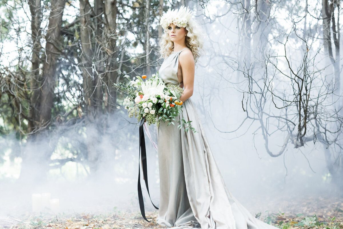 ooh-la-la-designs-vineyard-bride-swish-list-honsberger-estate-winery-jordan-halloween-editorial-8.jpg