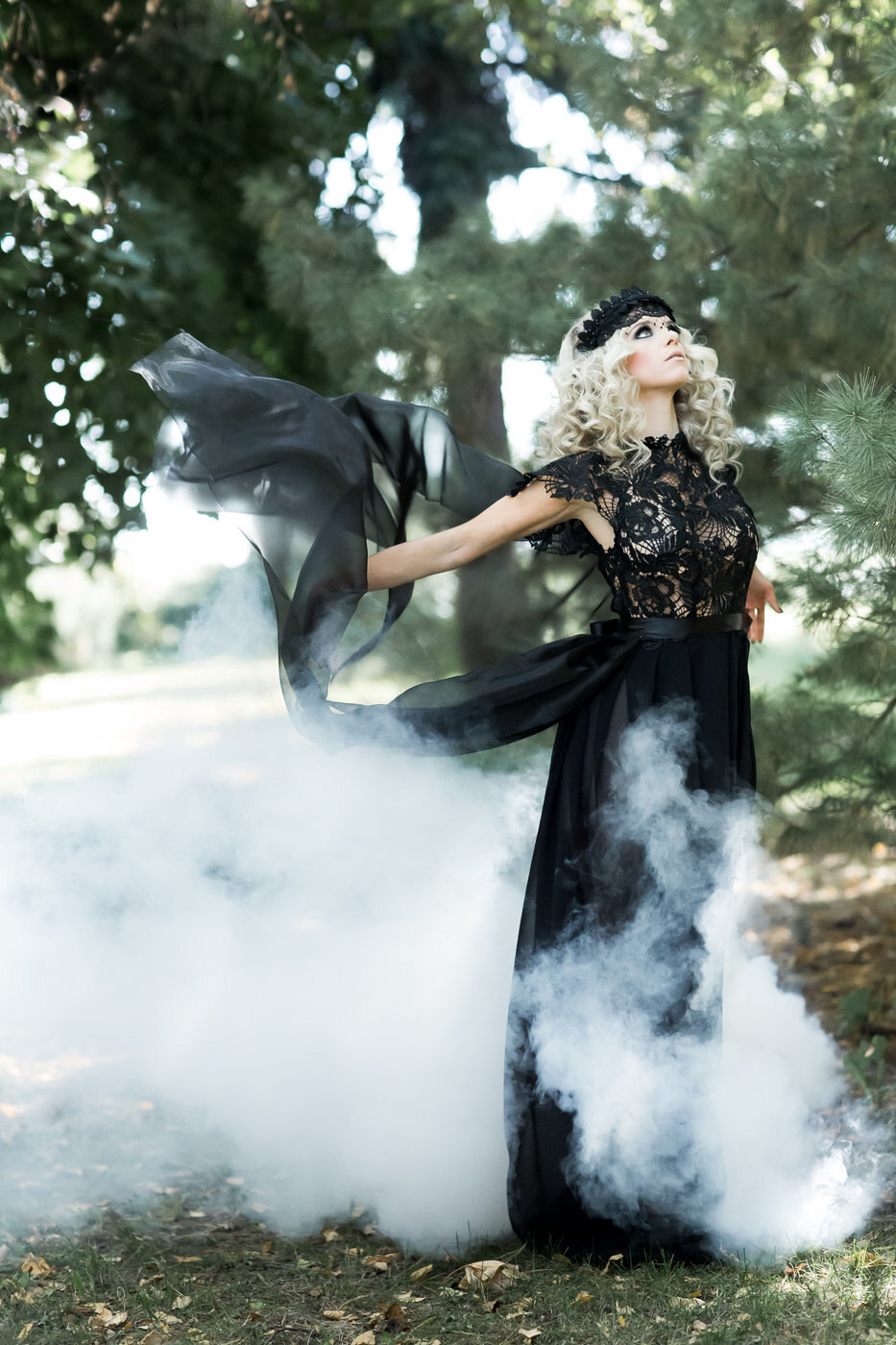 ooh-la-la-designs-vineyard-bride-swish-list-honsberger-estate-winery-jordan-halloween-editorial-44.jpg