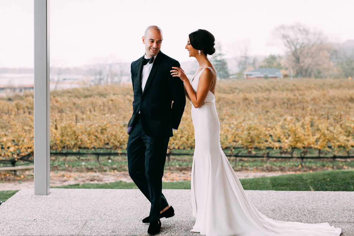 young-glass-vineyard-bride-swish-list-ravine-vineyard-niagara-on-the-lake-wedding-19.jpg