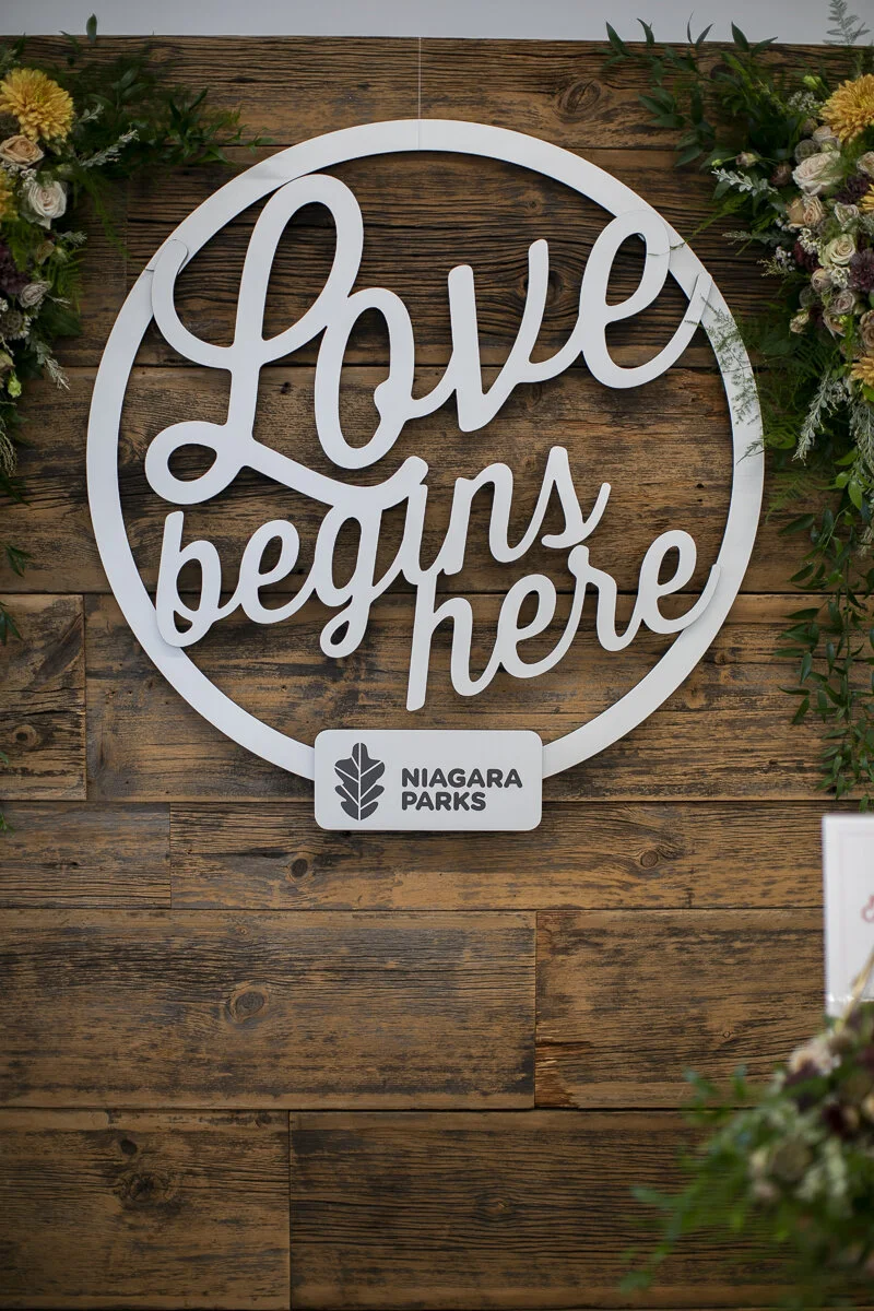 ravine-vineyard-the-first look-wedding-show-2019-niagara-wedding-show-photo-by-philosophy-studios-4027.jpg