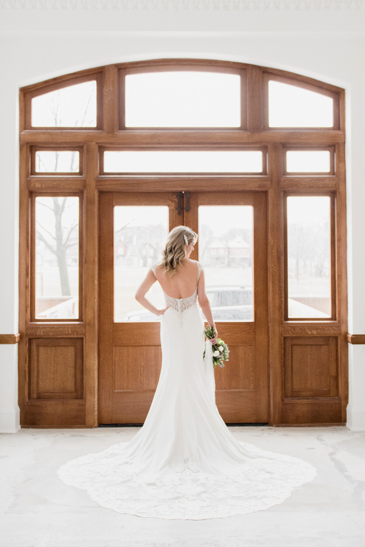 warehouse-84-vineyard-bride-swish-list-sanford-hall-westinghouse-hq-hamilton-wedding-editorial-42.jpg