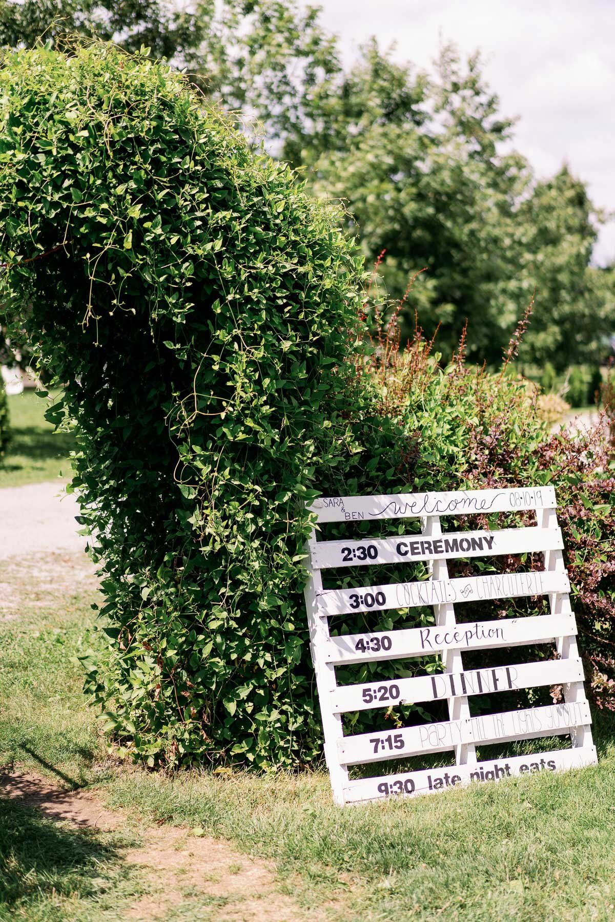 brittany-williams-photography-vineyard-bride-swish-list-kurtz-orchards-niagara-on-the-lake-wedding-19.jpg