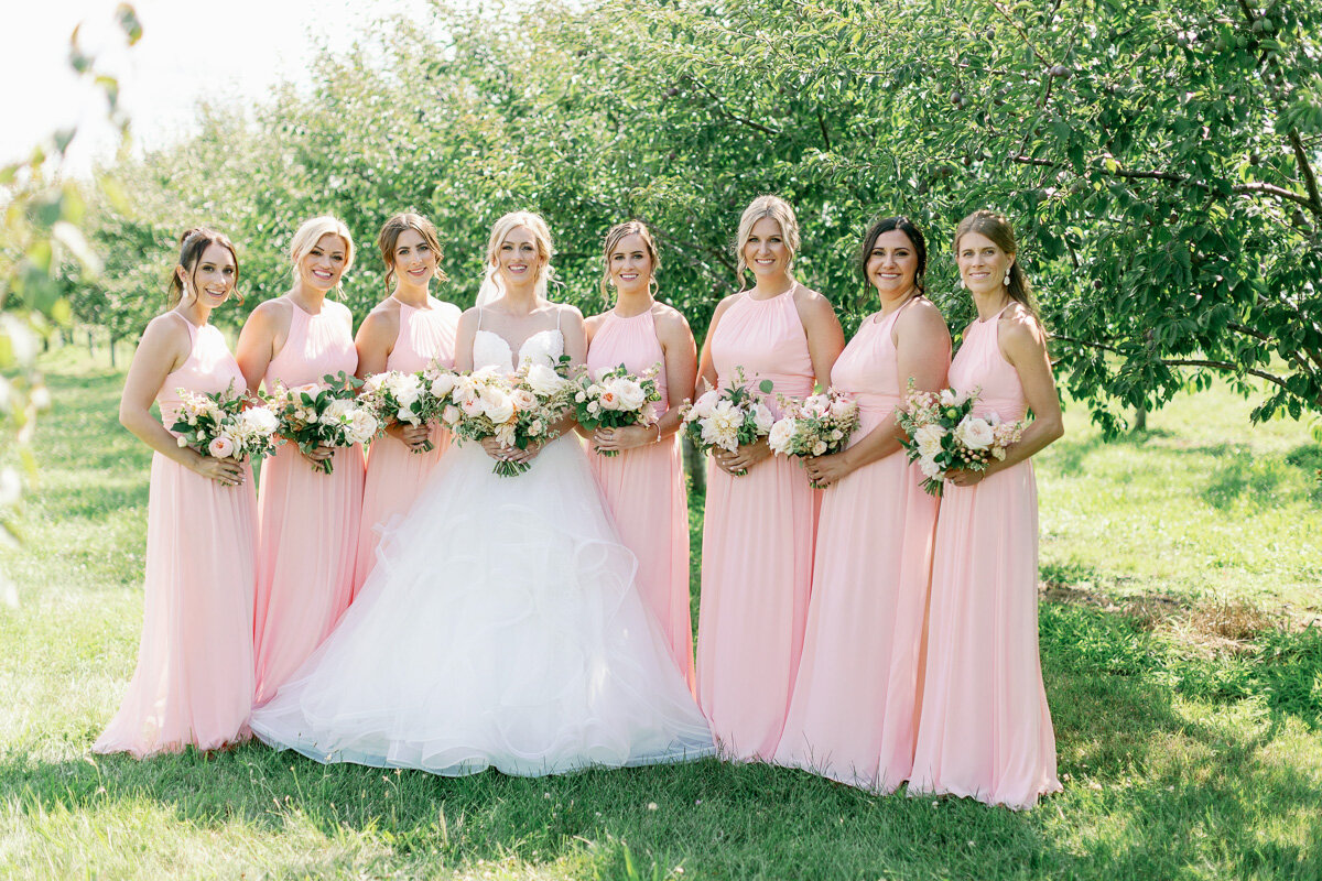 brittany-williams-photography-vineyard-bride-swish-list-kurtz-orchards-niagara-on-the-lake-wedding-35.jpg