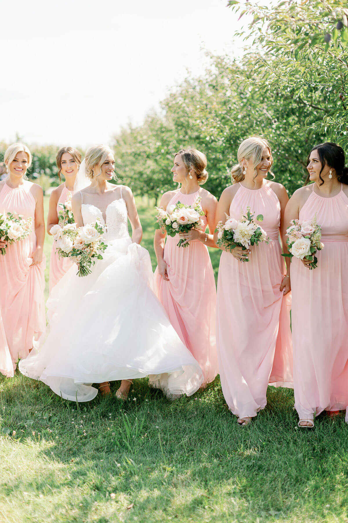 brittany-williams-photography-vineyard-bride-swish-list-kurtz-orchards-niagara-on-the-lake-wedding-36.jpg