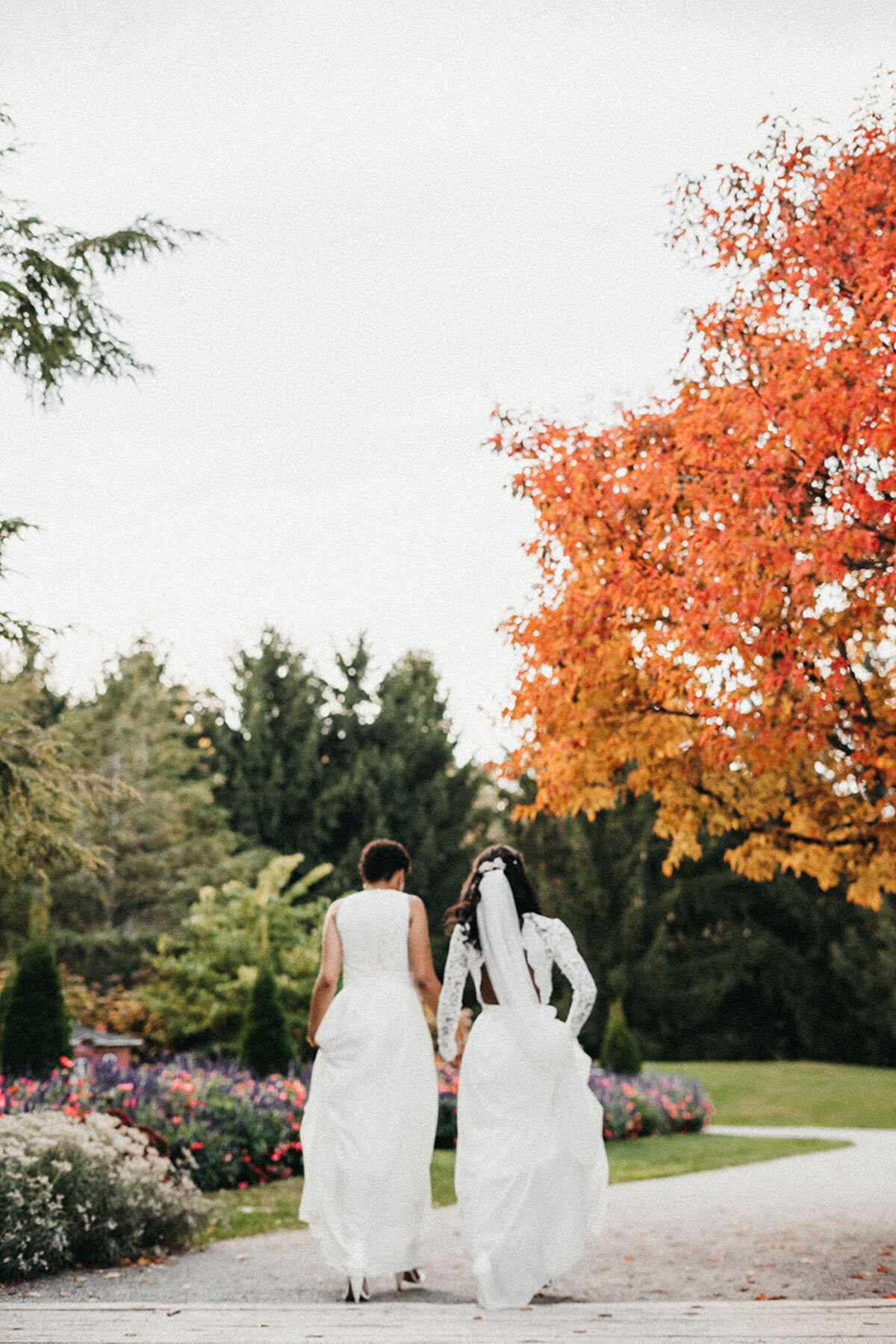 stephanie-iannacchino-photography-vineyard-bride-swish-list-floral-showhouse-niagara-falls-wedding-34.jpg
