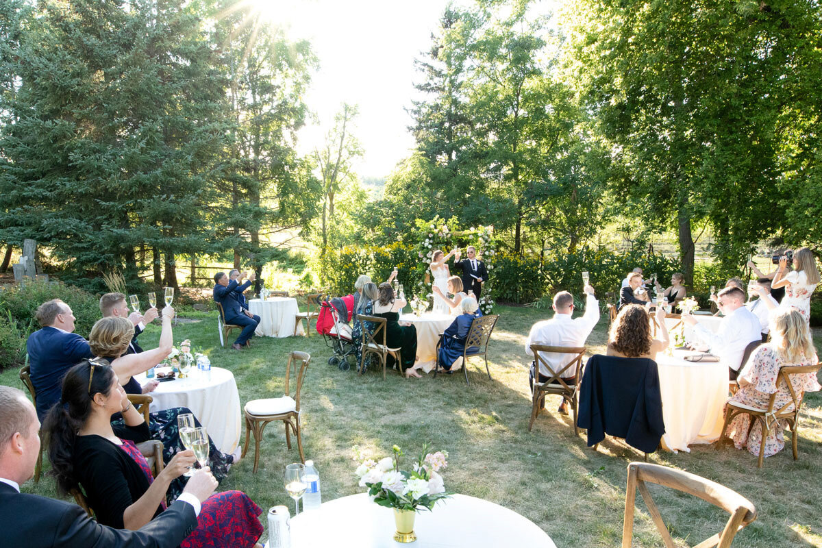 livi-shaw-photography-vineyard-bride-swish-list-rosemount-on-the-bench-beamsville-wedding-52.jpg
