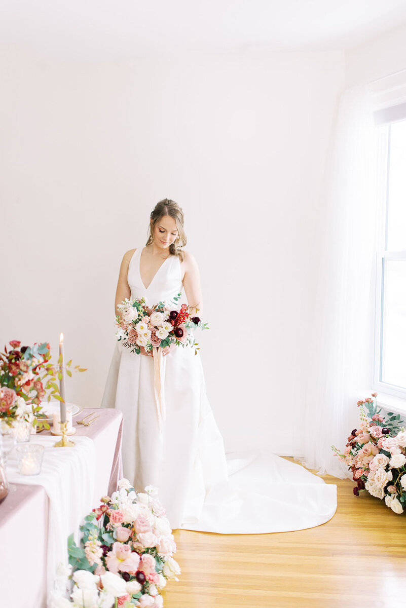 kayla-potter-photography-vineyard-bride-swish-list-the-loe-studio-burlington-wedding-editorial-24.jpg