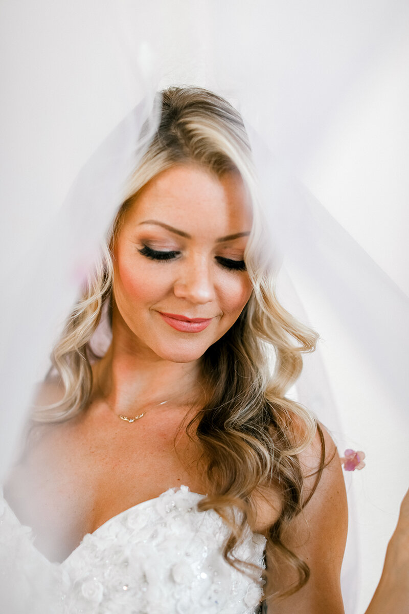 Freebird-Beauty-Co-Hair-and-Makeup-Services-Niagara-Hamilton-Toronto-Vineyard-Bride-The-Swish-List-0003.jpg