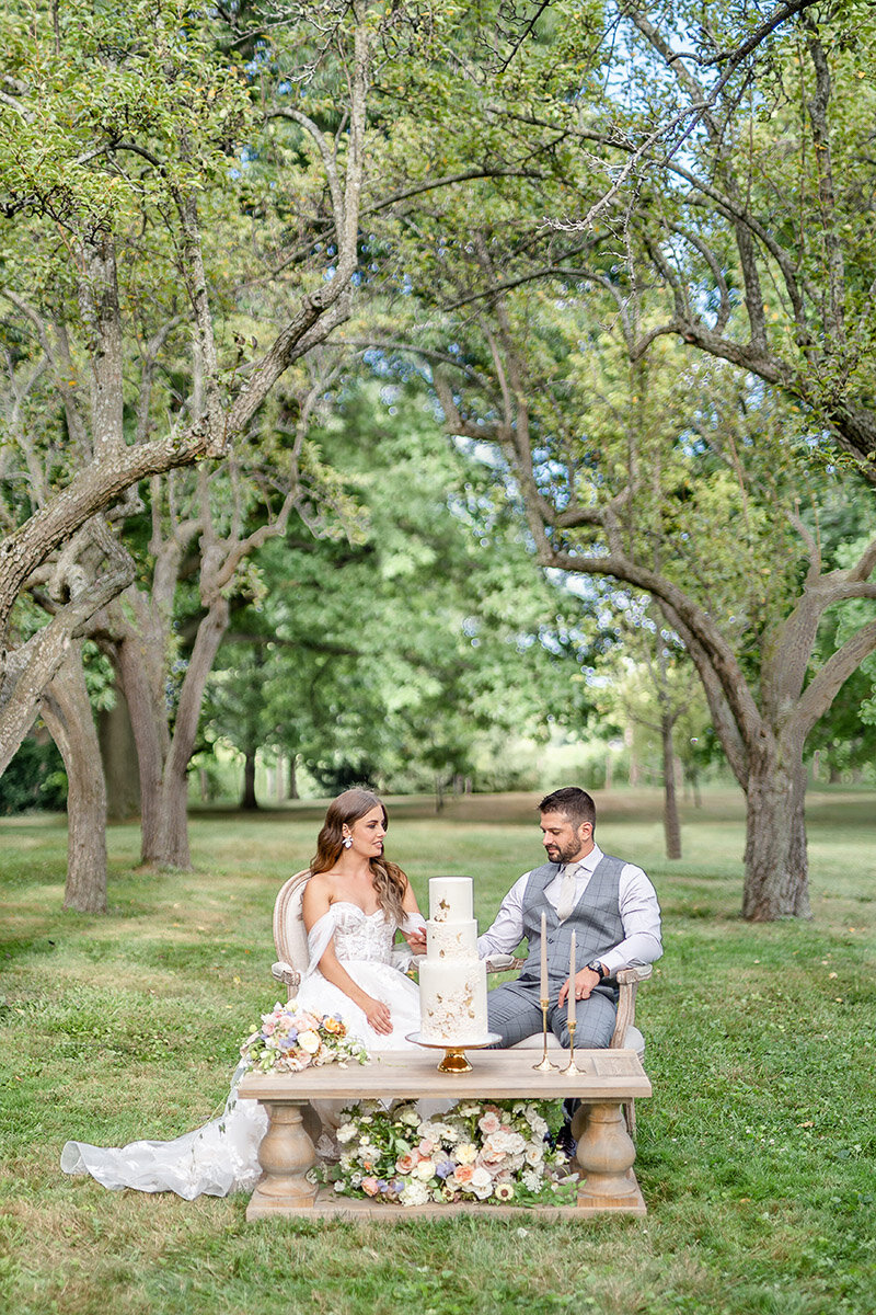 dylan-and-sandra-photography-vineyard-bride-swish-list-kurtz-orchards-niagara-on-the-lake-wedding-editorial-51.jpg