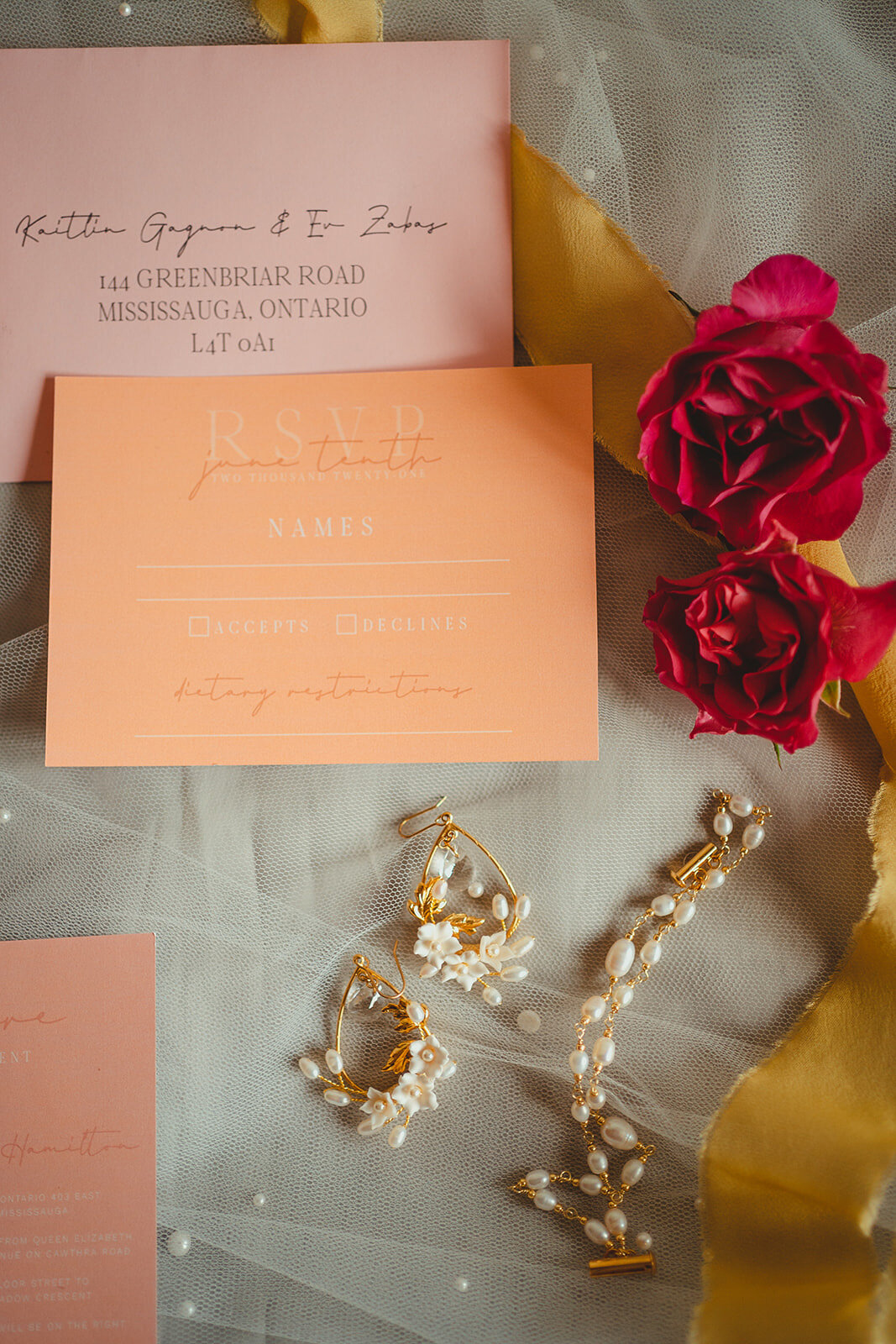 lindsay-plank-events-vineyard-bride-swish-list-bold-colourful-wedding-editorial-3.jpg