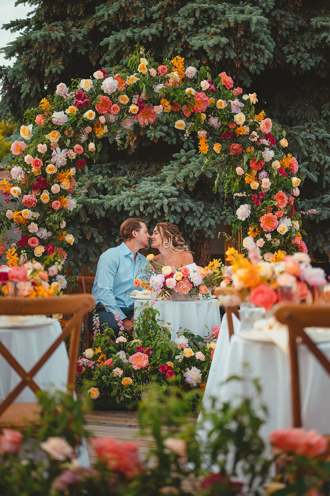 lindsay-plank-events-vineyard-bride-swish-list-bold-colourful-wedding-editorial-40.jpg