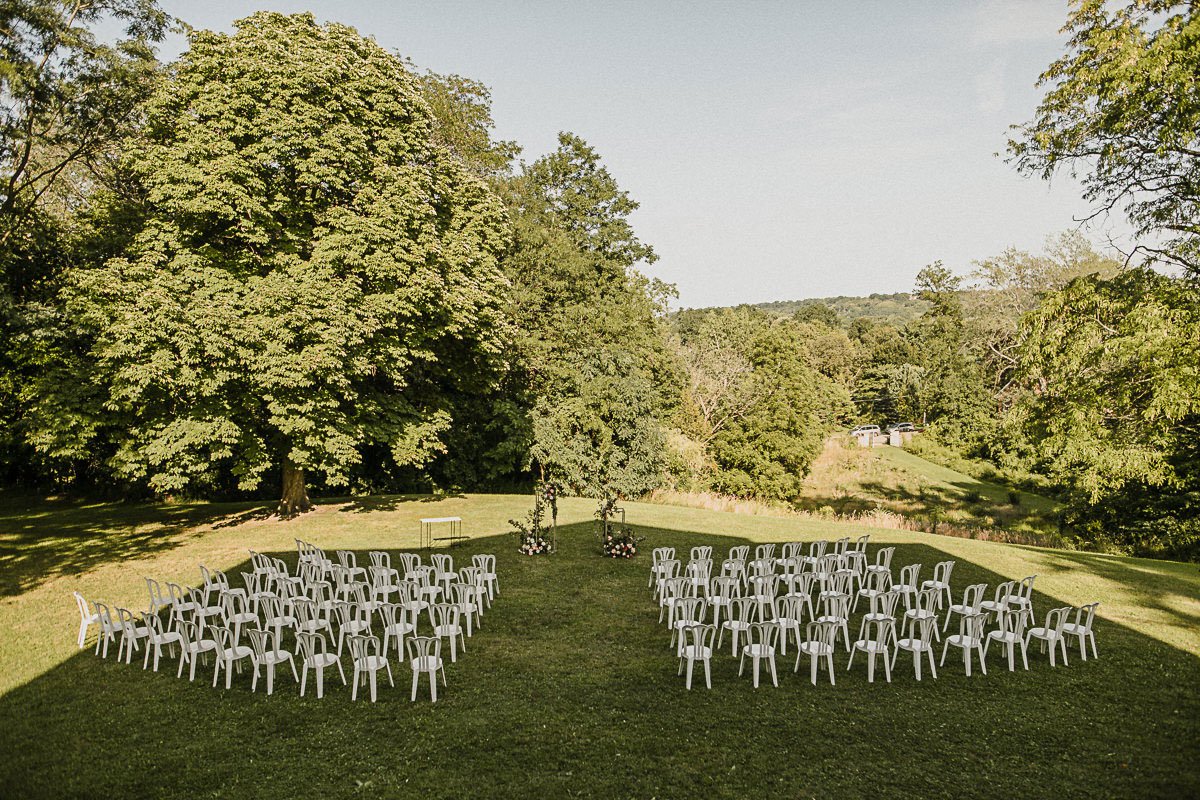 Willowbank-Wedding-Niagara-on-the-Lake-Vineyard-Bride-photos-by-Liat-Aharoni-Photography-0015.jpg