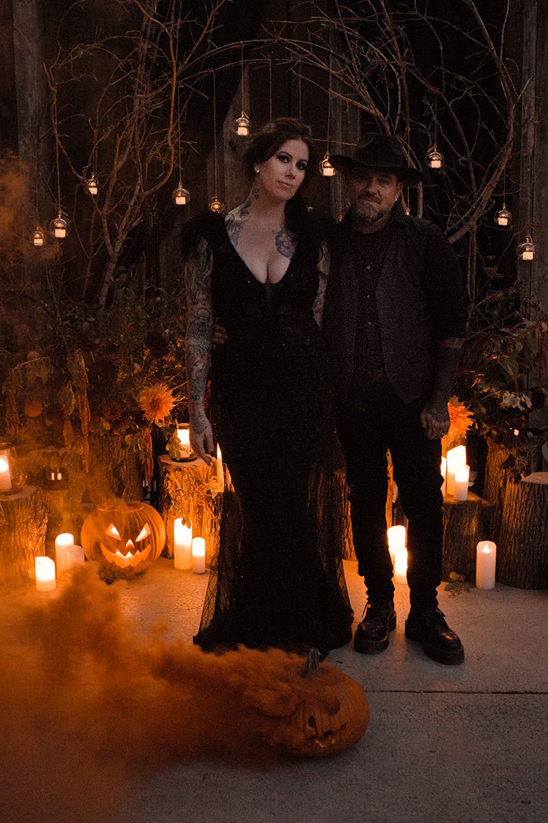 Gothic-Halloween-wedding-Oast-House-Niagara-on-the-Lake-photography-by-kathryn-gibbs-0034.JPG