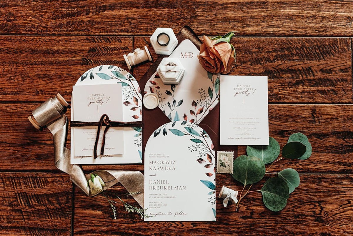 Organic-Winter-wedding-inspiration-Erin-Estates-Orton-photography-by-chelsea-noel-0002.jpg