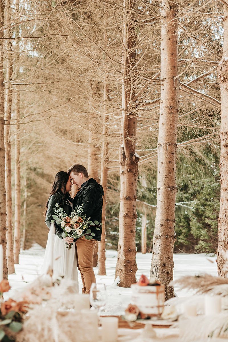 Organic-Winter-wedding-inspiration-Erin-Estates-Orton-photography-by-chelsea-noel-0019.jpg