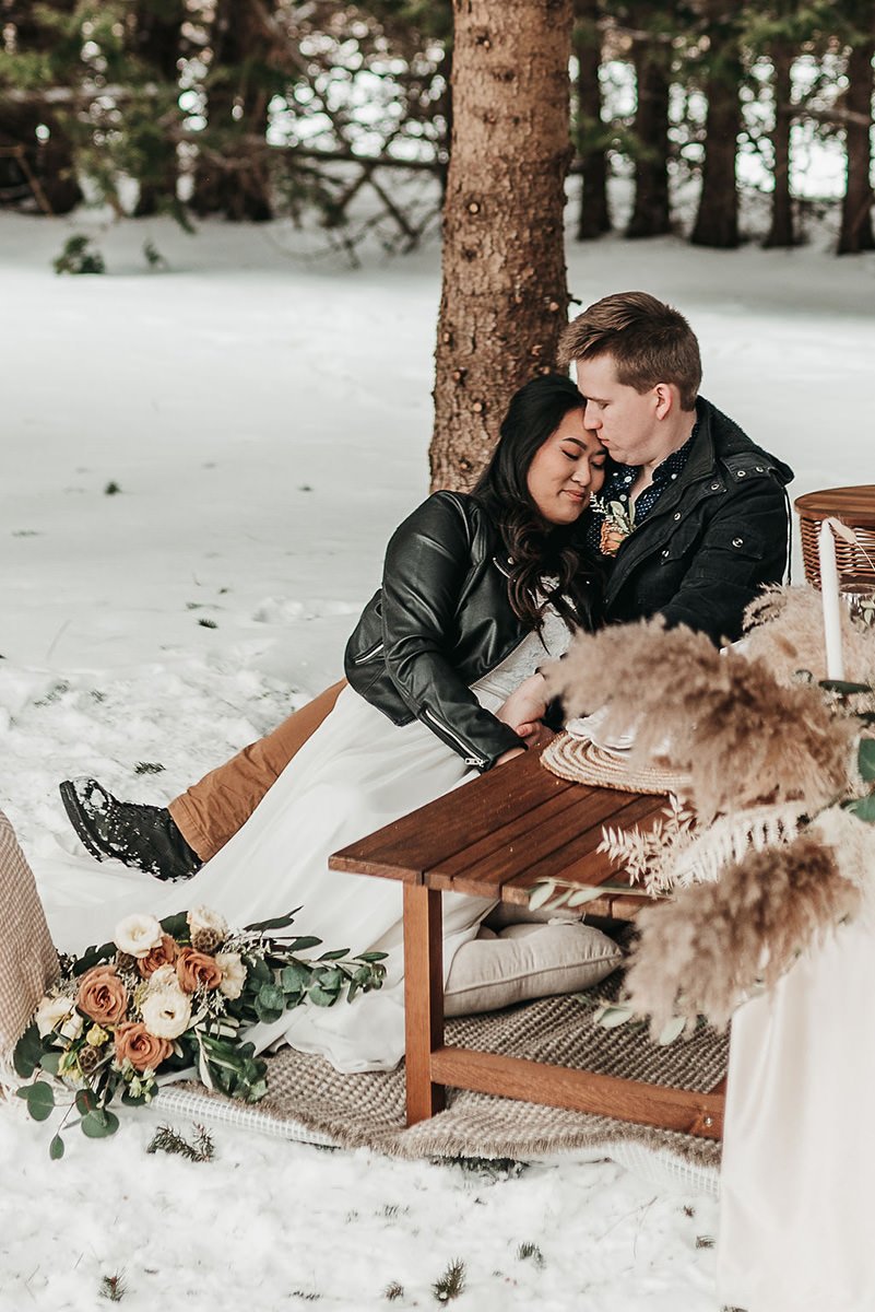 Organic-Winter-wedding-inspiration-Erin-Estates-Orton-photography-by-chelsea-noel-0023.jpg