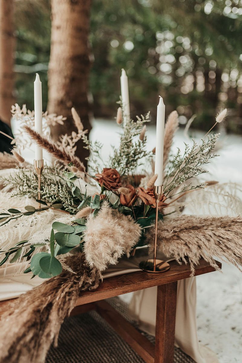 Organic-Winter-wedding-inspiration-Erin-Estates-Orton-photography-by-chelsea-noel-0034.jpg