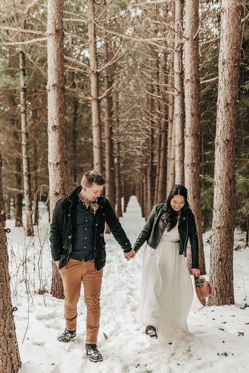 Organic-Winter-wedding-inspiration-Erin-Estates-Orton-photography-by-chelsea-noel-0060.jpg