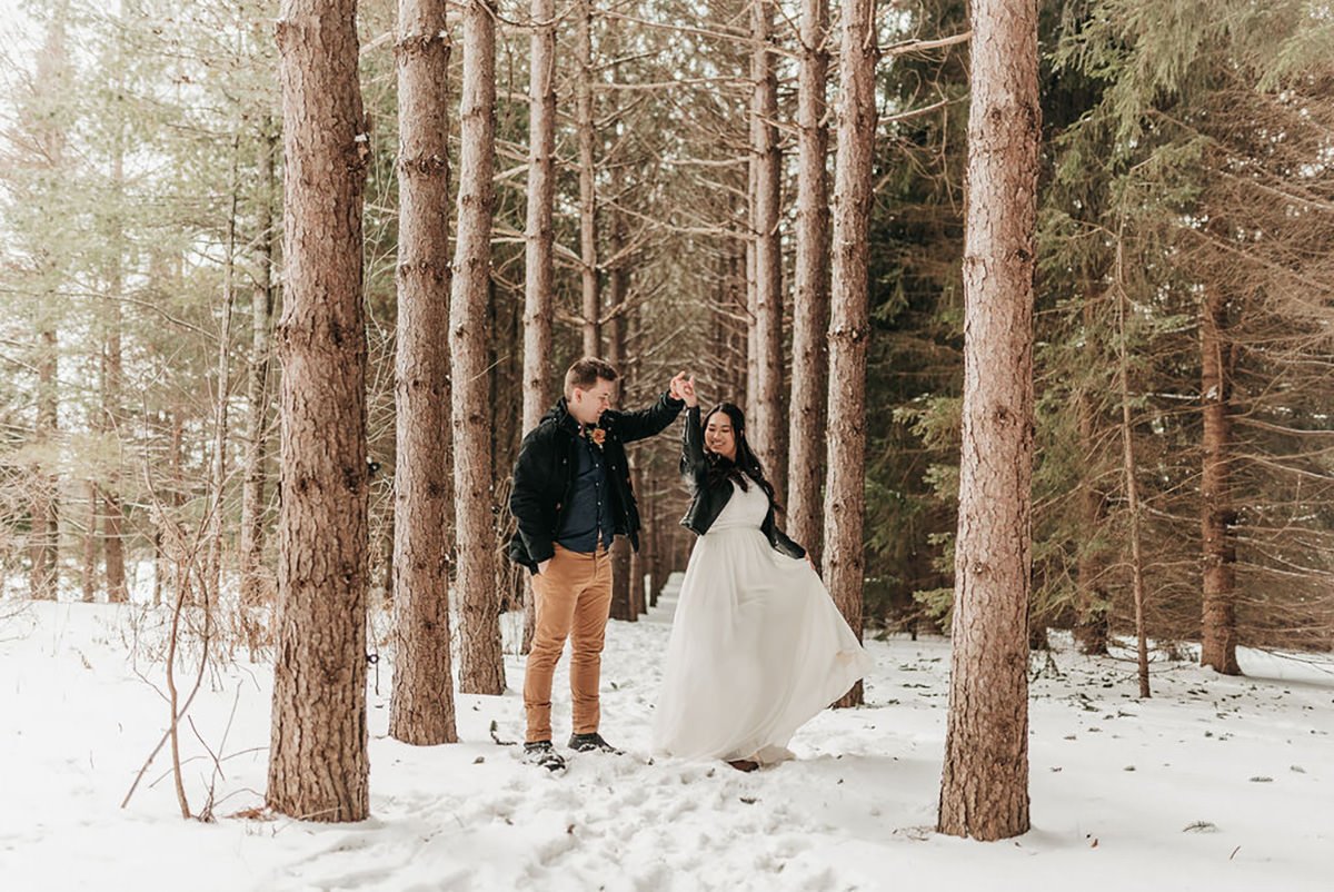 Organic-Winter-wedding-inspiration-Erin-Estates-Orton-photography-by-chelsea-noel-0063.jpg