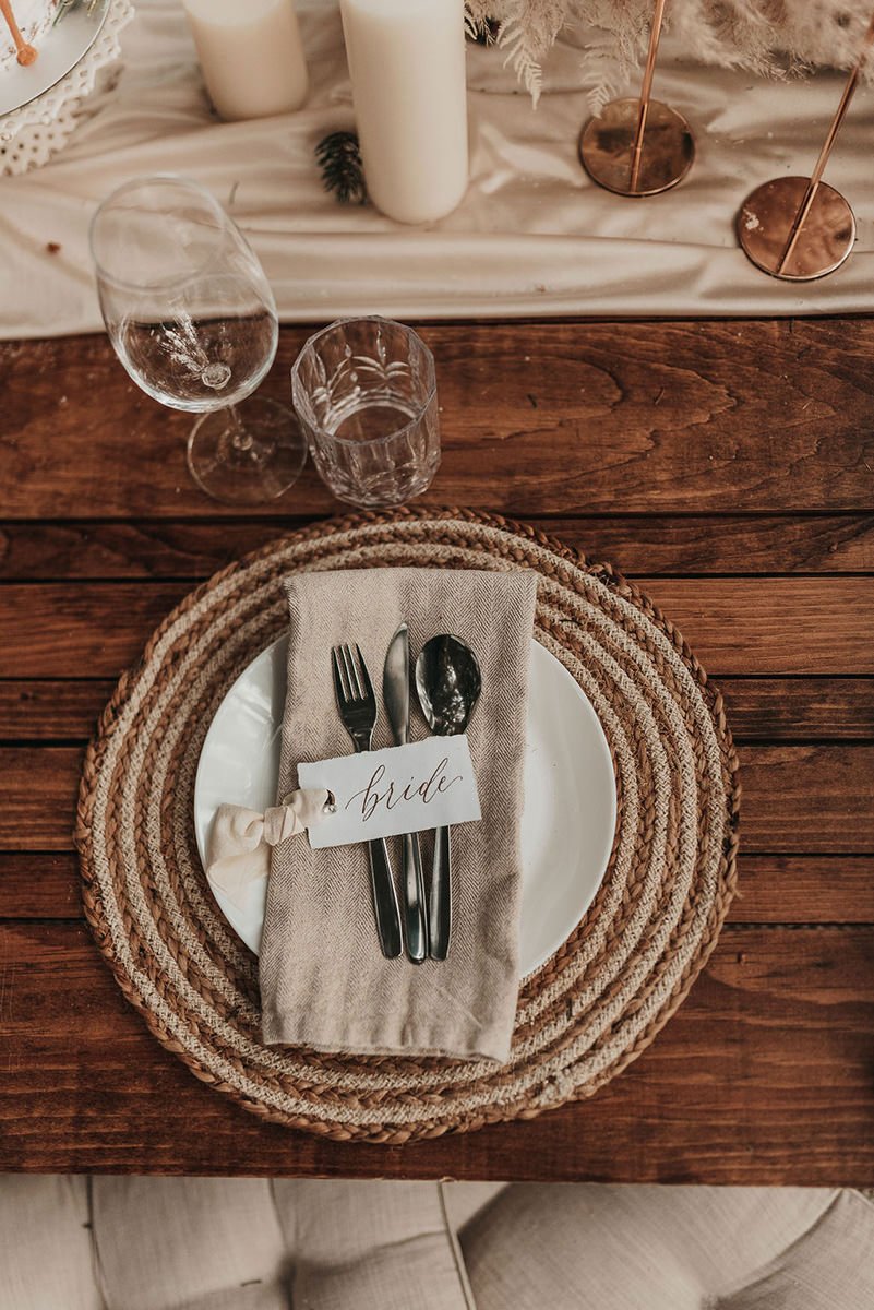 Organic-Winter-wedding-inspiration-Erin-Estates-Orton-photography-by-chelsea-noel-0075.jpg