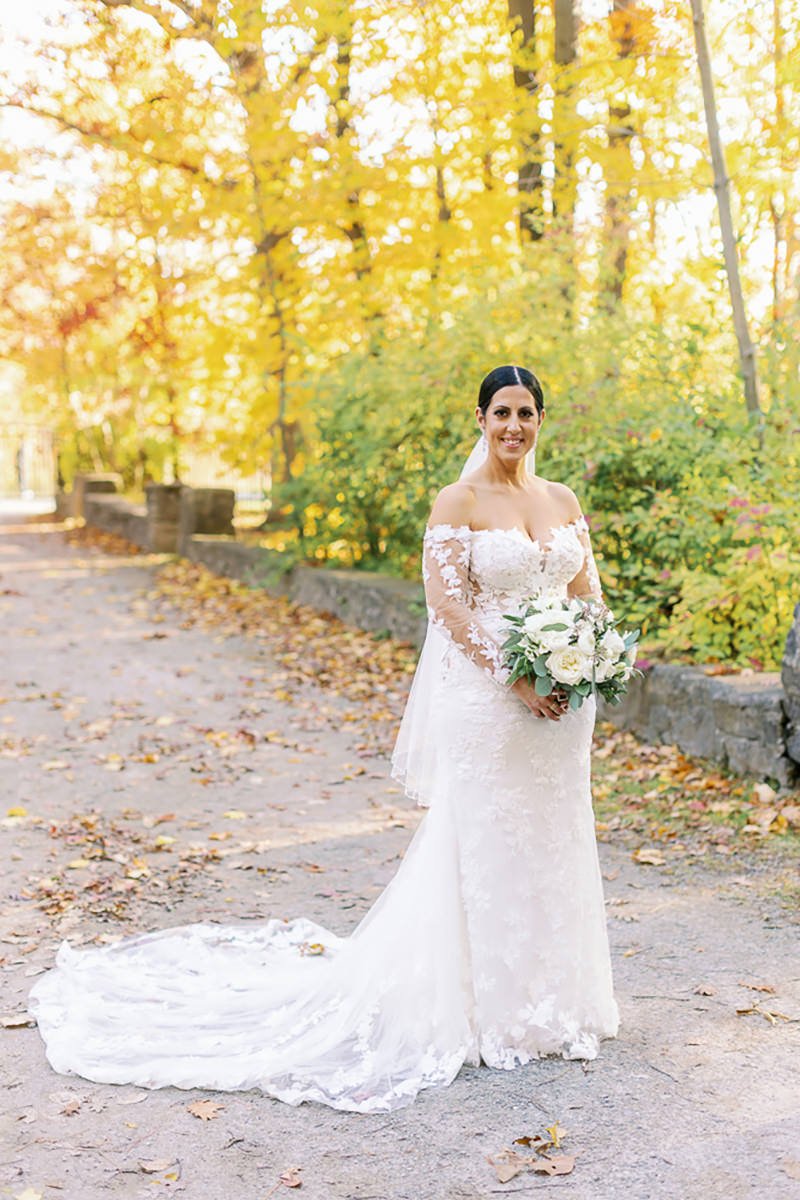 White-Oaks-Spa-Niagara-on-the-Lake-Weddings-Vineyard-Bride-Photo-by-Daniel-Ricci-Photography-0037.jpg