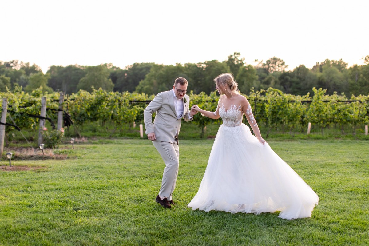 Calamus-Winery-Wedding-Vineyard-Bride-Photo-by-Philosophy-Studios-087.JPG