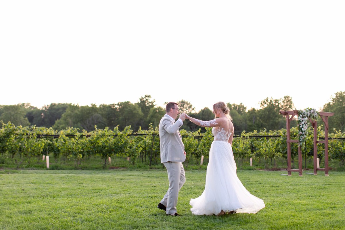 Calamus-Winery-Wedding-Vineyard-Bride-Photo-by-Philosophy-Studios-089.JPG