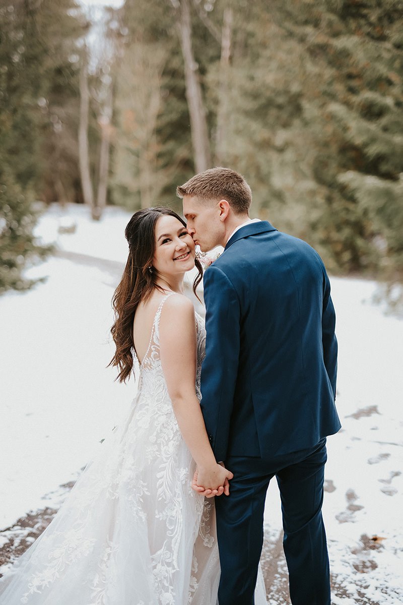 Elora-Mill-Winter-Wedding-Ontario-Vineyard-Bride-Jessica-Douglas-Photography-0039.JPG