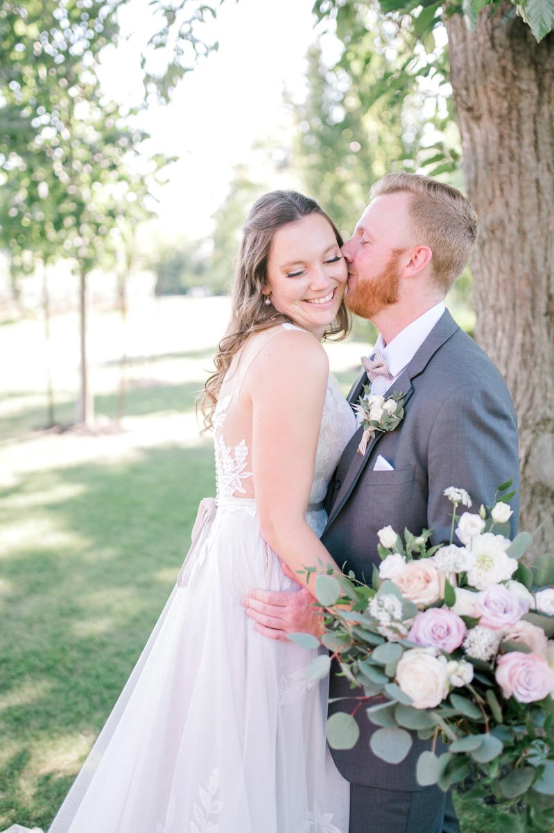 Stonewall-Estates-Wedding-Vineland-Vineyard-Bride-Photography-By-Kristine-Marie-Photography_0018.jpg