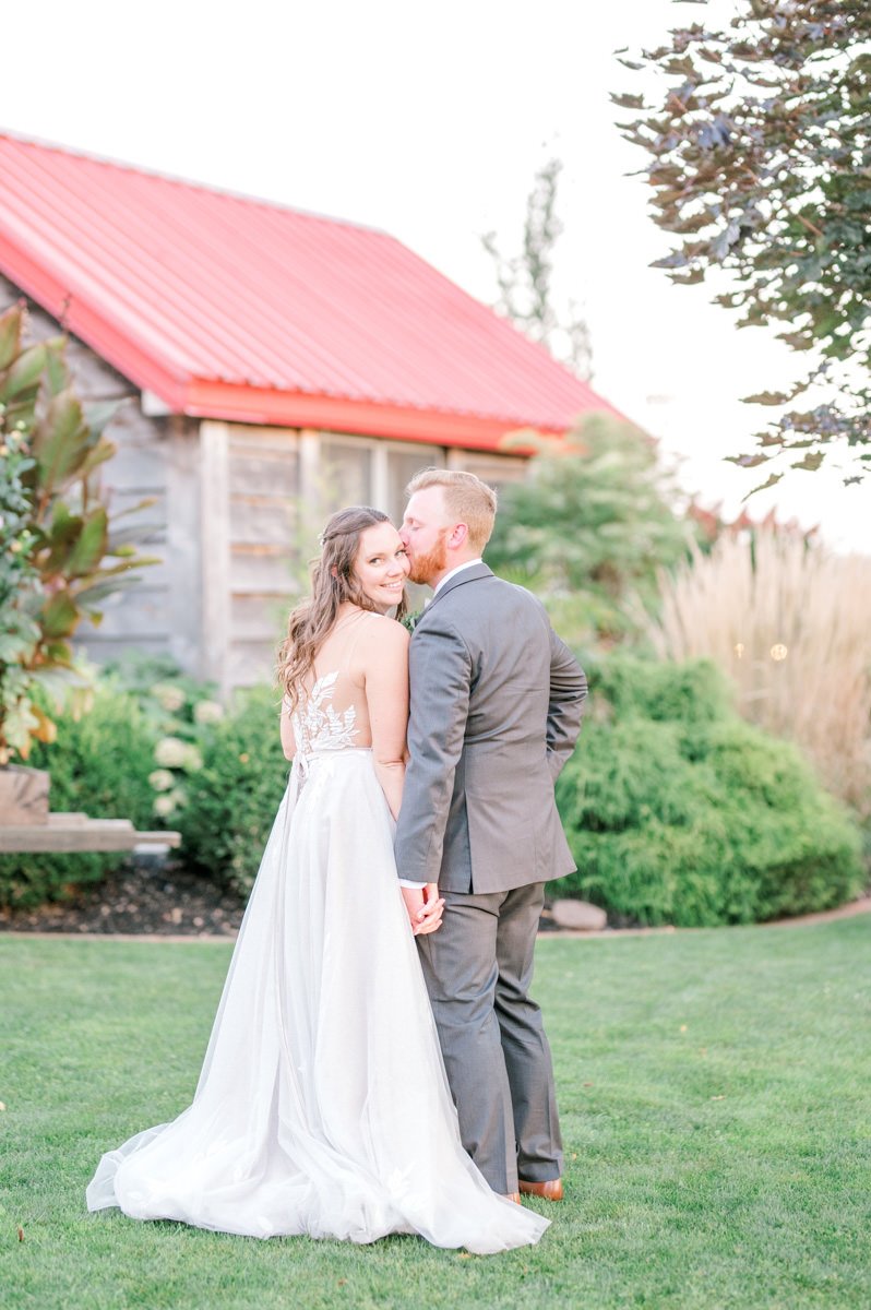 Stonewall-Estates-Wedding-Vineland-Vineyard-Bride-Photography-By-Kristine-Marie-Photography_0022.jpg