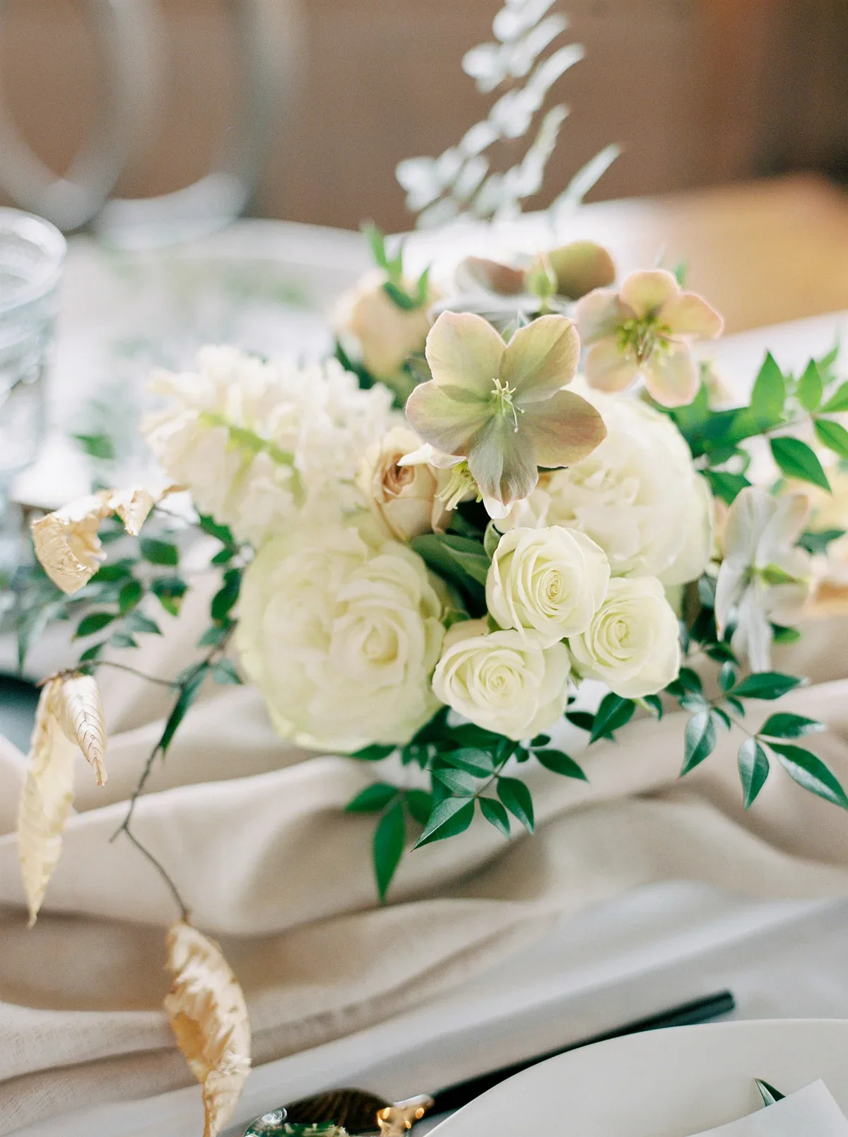 will-reid-photo-vineyard-bride-swish-list-kurtz-orchards-market-niagara-on-the-lake-wedding-editorial-4.jpg.webp