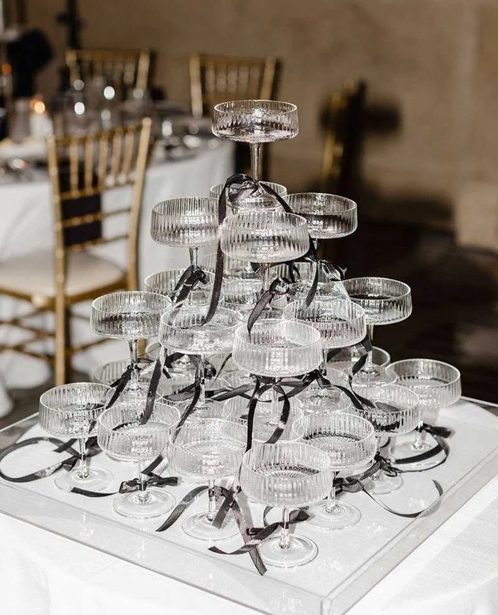 Vineyard Bride accepts inspirational submissions of stylish and tailored weddings, engagements, and editorials. Whether you&rsquo;re a bride, groom or a vendor, if you have images of work in Southern Ontario that align with Vineyard Bride&rsquo;s aes