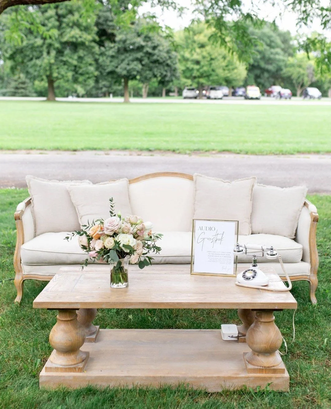 From gelato carts and photo booths, to mobile bars serving up custom cocktails, specialty wedding vendors bring so much personality and fun to your celebration. ⁠Swipe for some inspiration &rarr;⁠
⁠
In this week&rsquo;s Vineyard Bride Guide, we&rsquo