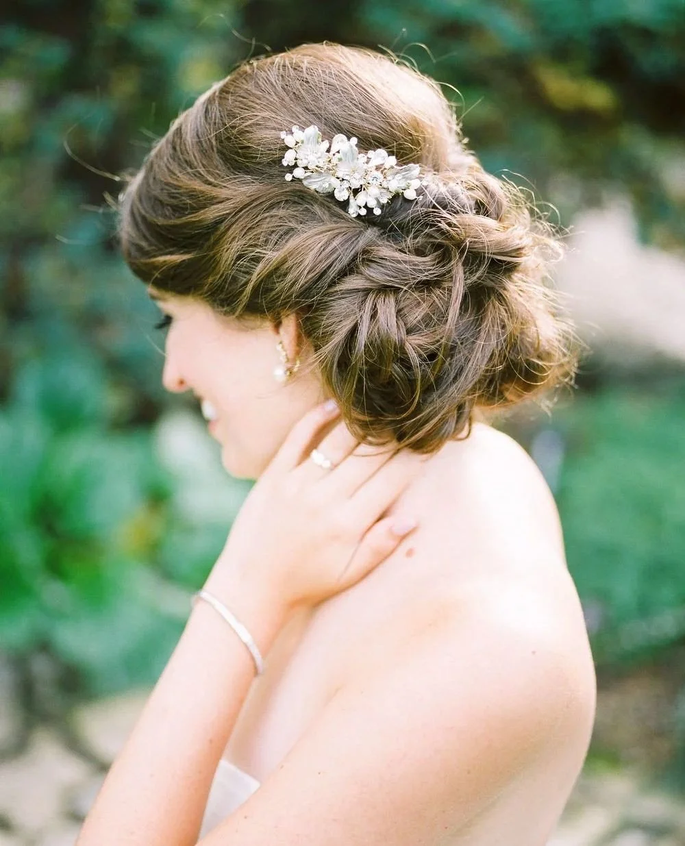 Join us in welcoming back Allure Hair and Makeup for another year on the Swish List! ⁠
⁠
For over a decade, Allure has brought luxury, on-location bridal hair and makeup services directly to couples across Southern Ontario. Their talented team of art