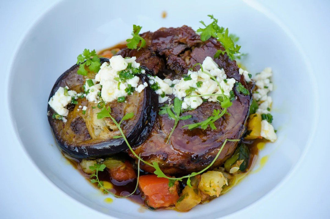 We&rsquo;re thrilled to welcome back Treadwell Caters for another year on the Swish List! ⁠
⁠
Known for their signature farm-to-table philosophy, Treadwell brings fresh, seasonal ingredients and exceptional creativity to every celebration. Whether yo