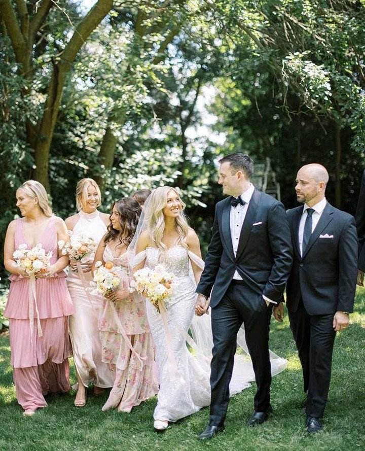 Vineyard Bride accepts inspirational submissions of stylish and tailored weddings, engagements, and editorials. Whether you&rsquo;re a bride, groom or a vendor, if you have images of work in Southern Ontario that align with Vineyard Bride&rsquo;s aes