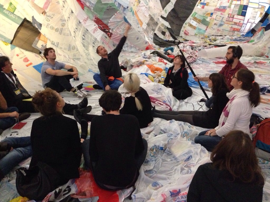 Tomás Saraceno, Bruno Latour and the students of SPEAP