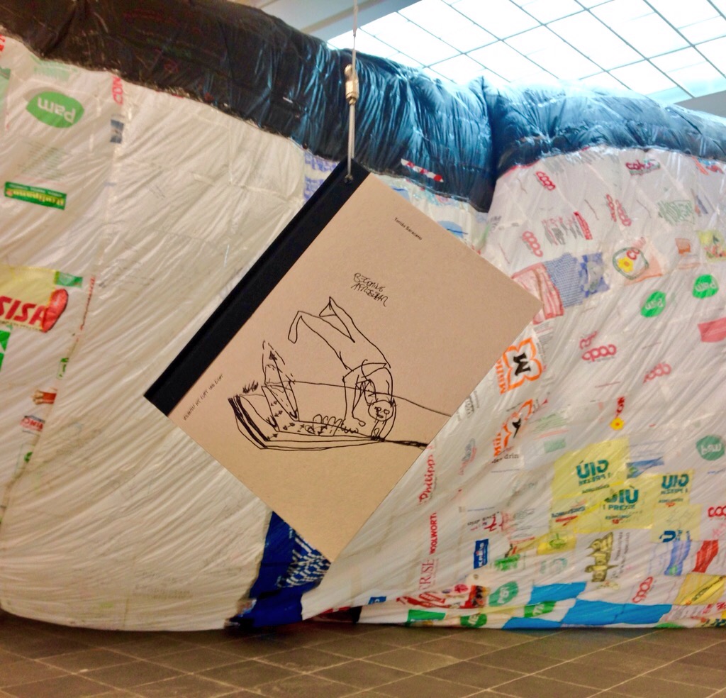 The "Becoming Aerosolar" catalogue in Tomás Saraceno: Becoming Aerosolar, 21er Haus, Vienna, 2015