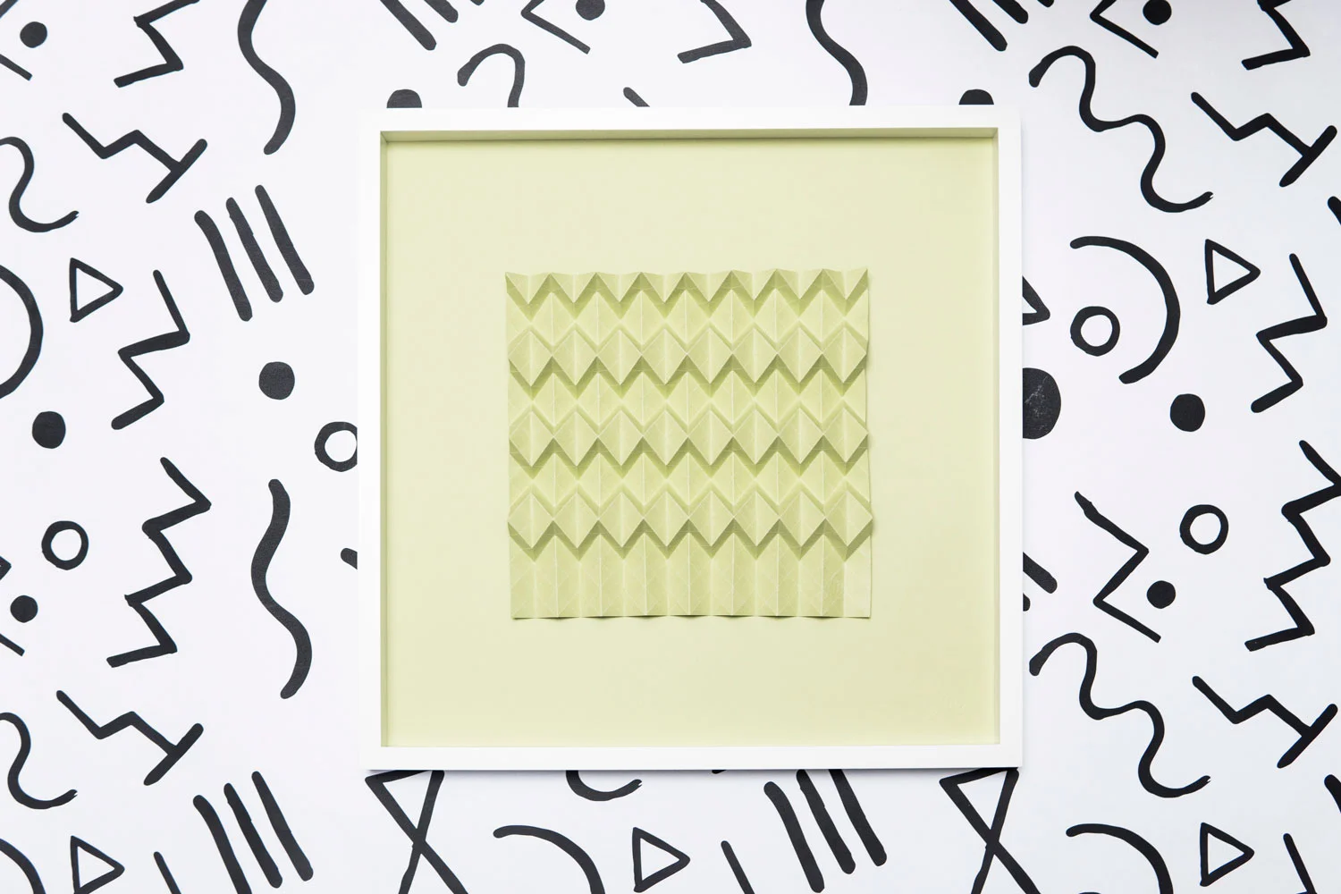 miss-cloudy-happy-wall-paper-origami-fold-collection-color-serie-vert-amande.jpg