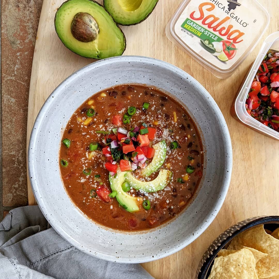 Nothing warms you up quite like a hot bowl of black bean soup topped with Chica de Gallo salsa

#soup  #soupseason #salsa #guacamole #winterfood #snowday