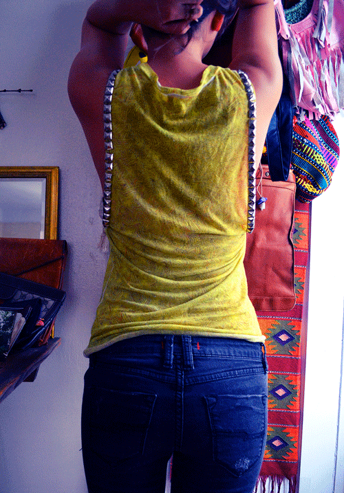 studded-tee-shirt.gif