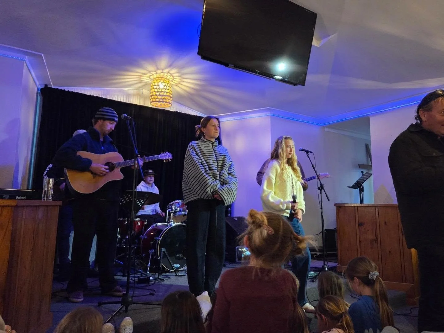 Sunday's not over yet! 

Te Uku Church tonight we have @juliegaymacdonald speaking, see you there 7pm!