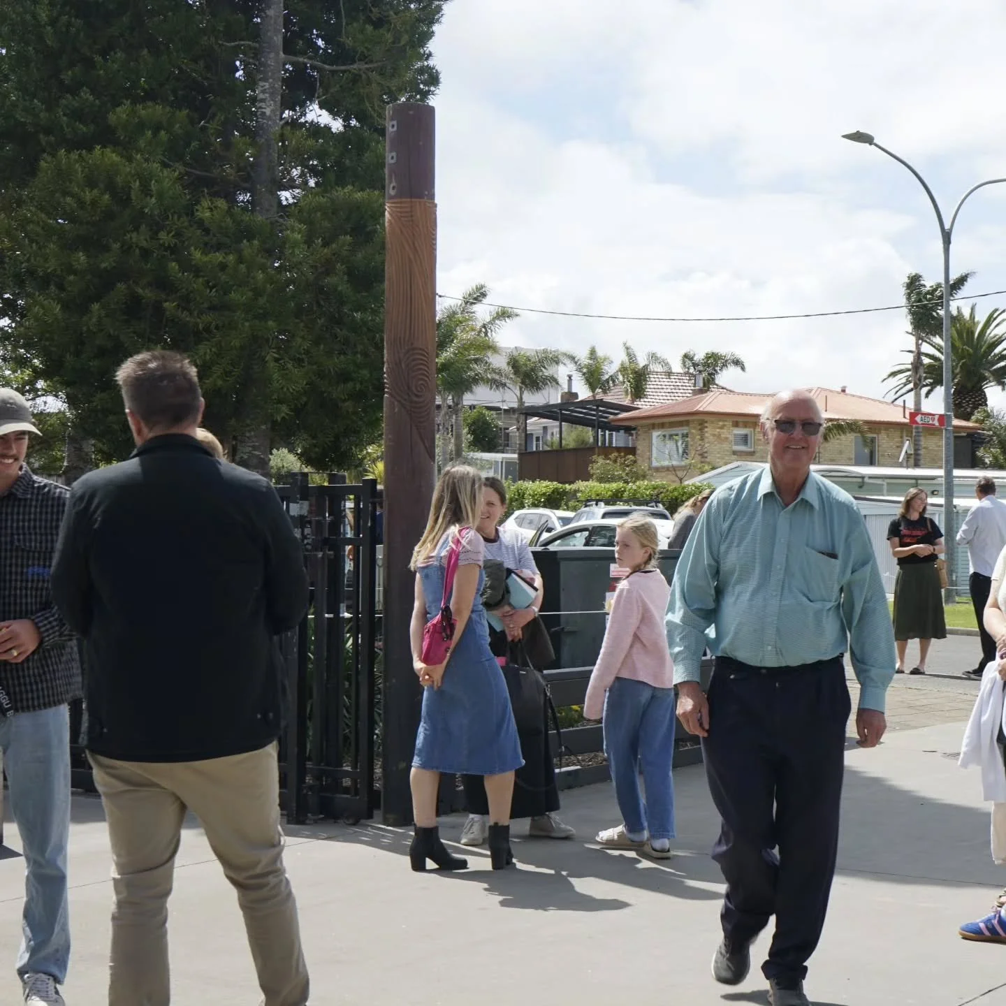 ☀️ It&rsquo;s a busy long weekend in Raglan &amp; it'll be the same in Church tomorrow! - coffee, kids programmes, worship, communion, @andyjpeart preaching &amp; we can't wait! 

If you're visiting Raglan this weekend come along at 10am Raglan Area 