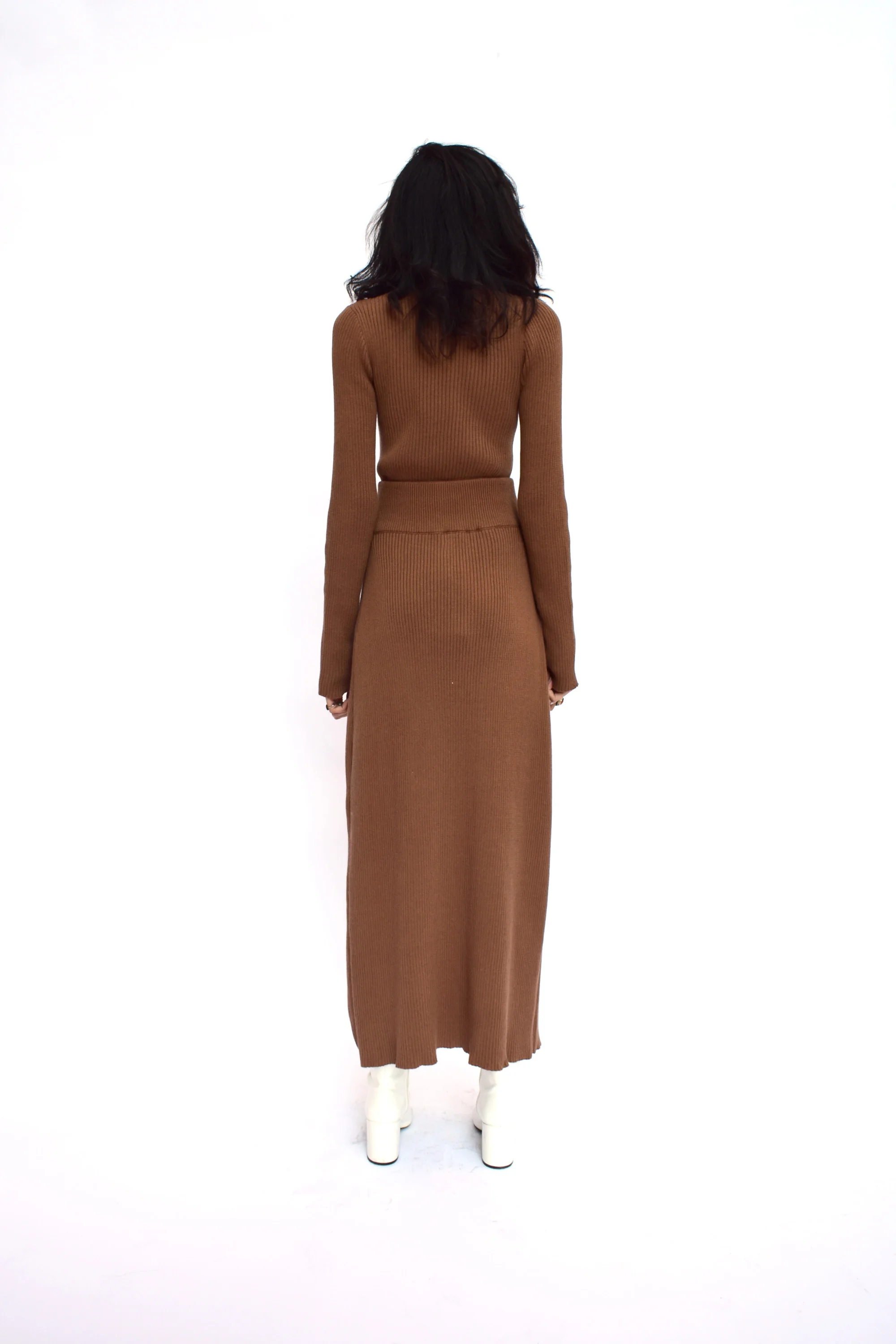 Pari-Desai-Chavara-Sweater-Skirt-3.jpg
