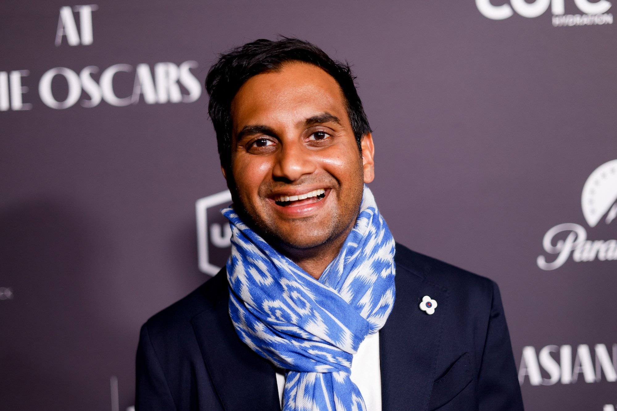  Aziz Ansari at the South Asian Excellence at the Oscars held at the Paramount Studio Lot on March 9, 2023 in Los Angeles, California. 